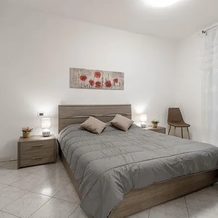 H11 M Town 119 - Centro * Σαν Ρέμο